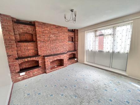 3 bedroom Semi-detached house to let in Draycott, Telford, TF3