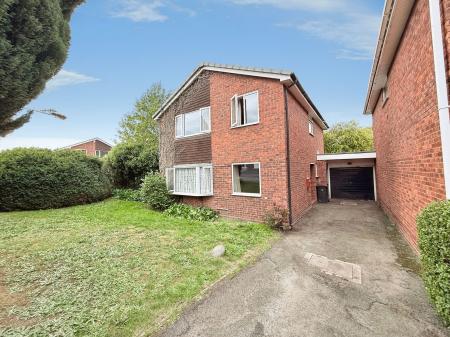 Vineyard Road, Newport, TF10