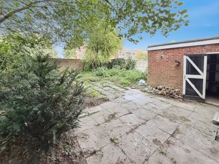 4 bedroom Detached house for sale in Vineyard Road, Newport, TF10