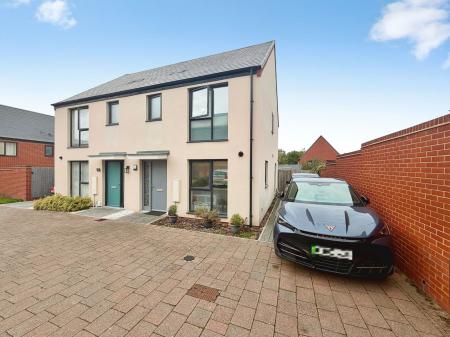 3 bedroom Semi-detached house for sale in Hendy Avenue, Ketley, TF1
