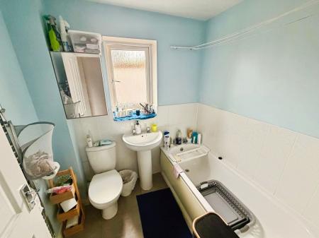 3 bedroom Semi-detached house for sale in Hendy Avenue, Ketley, TF1