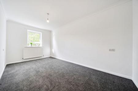 2 bedroom Apartment for sale in Snedshill Way, Snedshill, TF2