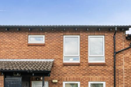 2 bedroom Apartment for sale in Snedshill Way, Snedshill, TF2