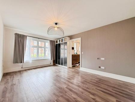 4 bedroom Detached house for sale in Alfred Nock Drive, Priorslee, TF2