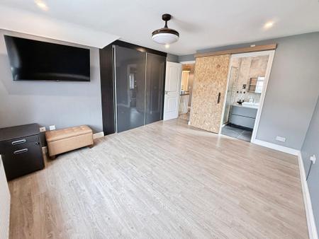 4 bedroom Detached house for sale in Alfred Nock Drive, Priorslee, TF2