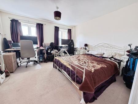 3 bedroom Semi-detached house for sale in Long Row Drive, Lawley Village, TF4