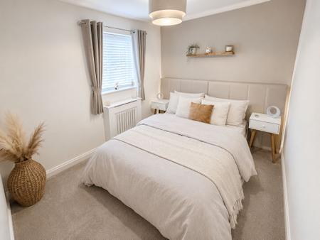 3 bedroom Semi-detached house for sale in Dukes View, Donnington, TF2