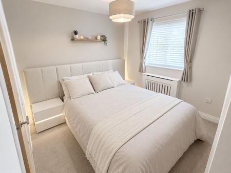 3 bedroom Semi-detached house for sale in Dukes View, Donnington, TF2