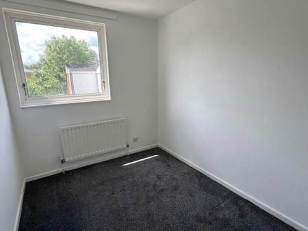 3 bedroom Terraced House to let in Stonedale, Sutton Hill, TF7