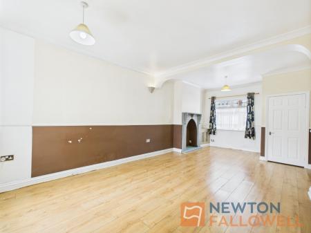 2 bedroom Terraced House for sale in Field Road, Bloxwich, WS3