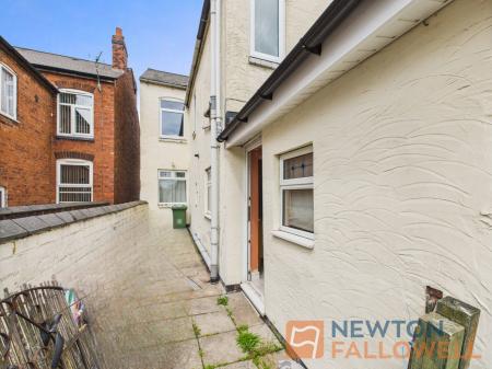 2 bedroom Terraced House for sale in Field Road, Bloxwich, WS3