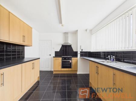 3 bedroom Semi-detached house for sale in Fisher Road, Bloxwich, WS3