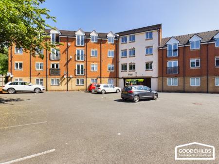 2 bedroom Flat for sale in High Street, Bloxwich, WS3