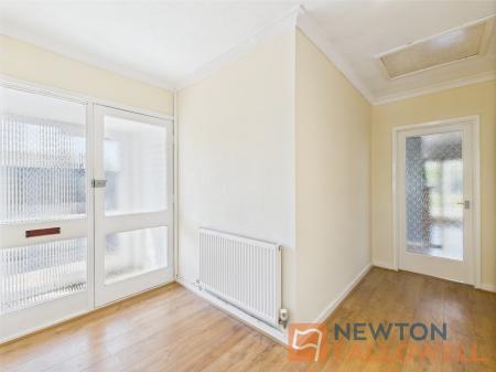 2 bedroom Bungalow for sale in Lichfield Road, Wednesfield, Wolverhampton, WV11