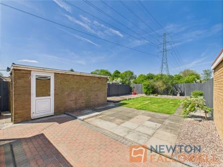 2 bedroom Bungalow for sale in Lichfield Road, Wednesfield, Wolverhampton, WV11