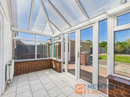 2 bedroom Bungalow for sale in Lichfield Road, Wednesfield, Wolverhampton, WV11