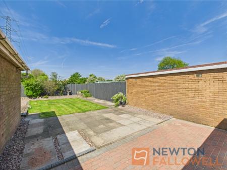 2 bedroom Bungalow for sale in Lichfield Road, Wednesfield, Wolverhampton, WV11