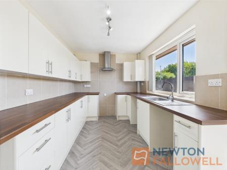 2 bedroom Bungalow for sale in Lichfield Road, Wednesfield, Wolverhampton, WV11