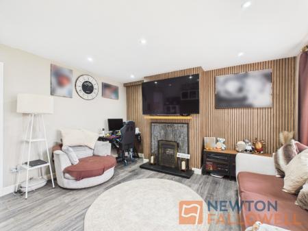 3 bedroom Semi-detached house for sale in Victoria Avenue, Walsall, WS3