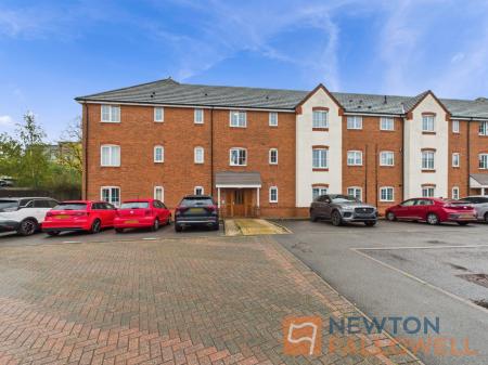 2 bedroom Flat for sale in Walker Road, Walsall, WS3
