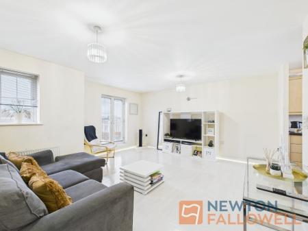 2 bedroom Flat for sale in Walker Road, Walsall, WS3