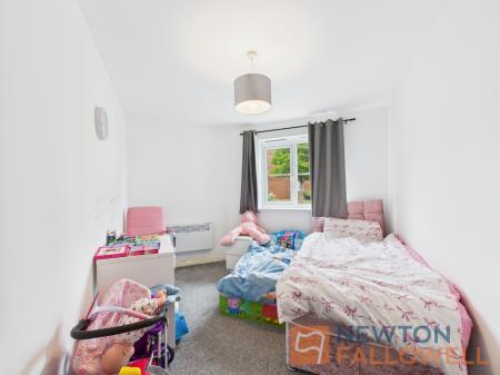 2 bedroom Flat for sale in Windrush Close, Walsall, WS3
