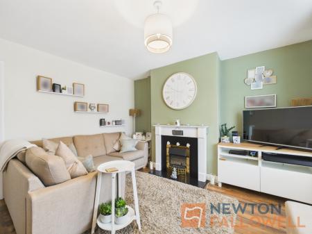 2 bedroom Semi-detached house for sale in Oakwood Road, Walsall, WS3