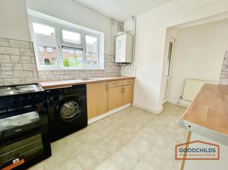 3 bedroom Terraced House to let in Fountains Road, Mossley Estate, Bloxwich, WS3