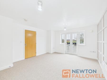 2 bedroom Flat for sale in Squires Grove, New Invention, WV12