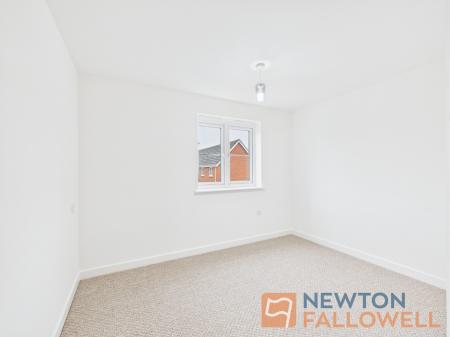 2 bedroom Flat for sale in Squires Grove, New Invention, WV12