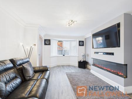 3 bedroom Detached house for sale in Rowan Drive, Essington, WV11