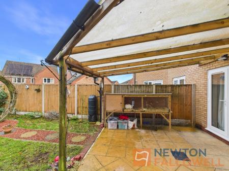 3 bedroom Semi-detached house for sale in Thornbury Road, Walsall, WS2