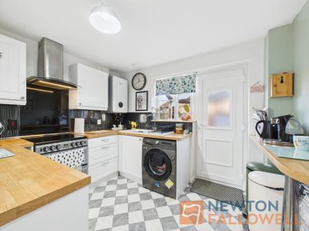 3 bedroom Semi-detached house for sale in Thornbury Road, Walsall, WS2