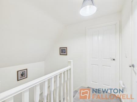 4 bedroom Semi-detached house for sale in Razorbill Way, Walsall, WS3