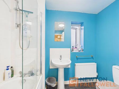 4 bedroom Semi-detached house for sale in Razorbill Way, Walsall, WS3