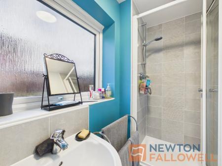 4 bedroom Semi-detached house for sale in Razorbill Way, Walsall, WS3