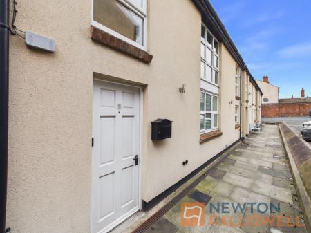 2 bedroom Apartment for sale in Cecil Street, Walsall, WS4