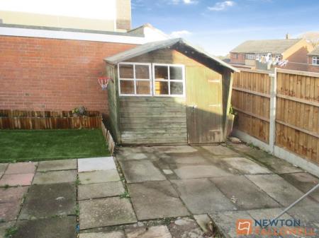 3 bedroom Terraced House to let in Ashbourne Road, Little Bloxwich, Bloxwich, WS3