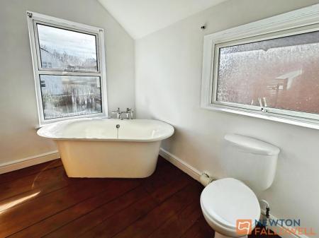 2 bedroom Terraced House to let in Borneo Street, Butts, Walsall, WS4