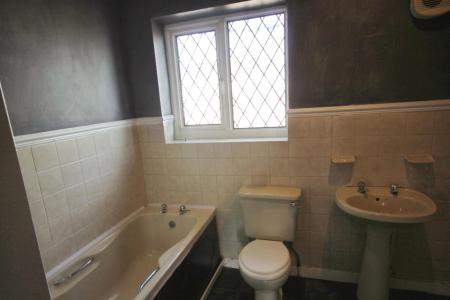 2 bedroom Maisonette to let in Revesby Walk, Birmingham, B7