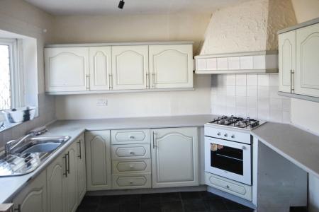 2 bedroom Maisonette to let in Revesby Walk, Birmingham, B7