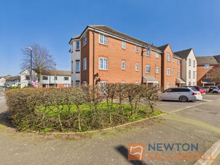 2 bedroom Apartment for sale in Walker Road, Bloxwich, WS3