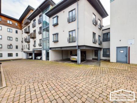 2 bedroom Apartment to let in Wolverhampton Street, Walsall, WS2