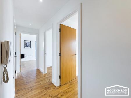 2 bedroom Apartment to let in Wolverhampton Street, Walsall, WS2