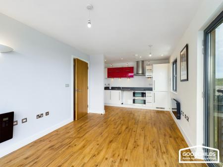 2 bedroom Apartment to let in Wolverhampton Street, Walsall, WS2
