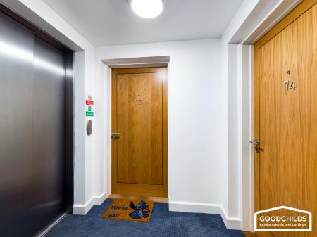 2 bedroom Apartment to let in Wolverhampton Street, Walsall, WS2