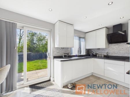 3 bedroom End of terrace house for sale in Walkers Fold, Willenhall, WV12