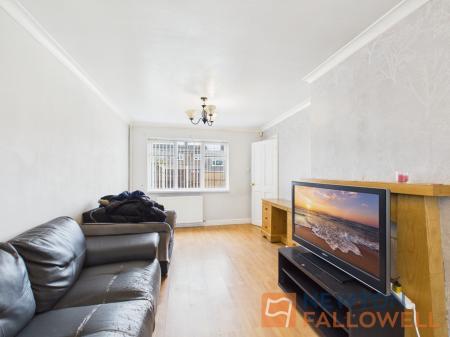 3 bedroom Terraced House to let in Rhys Thomas Close, Willenhall, WV12