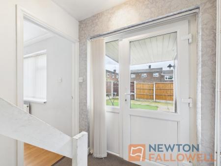 3 bedroom Terraced House to let in Rhys Thomas Close, Willenhall, WV12