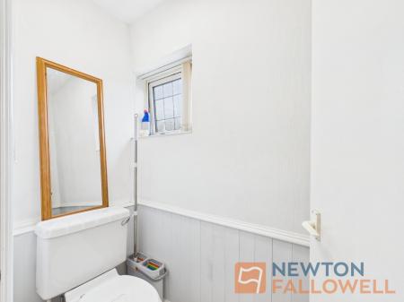 3 bedroom Terraced House to let in Rhys Thomas Close, Willenhall, WV12